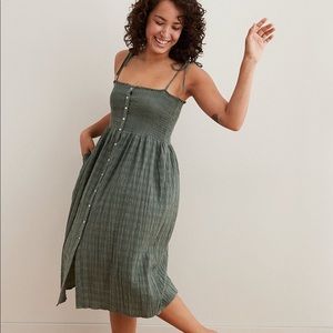 Aerie smocked button down dress in royal palm | L